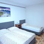 Apartmaji Pri Kokolu Гостевой дом