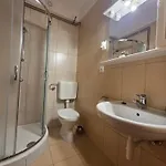 Apartmaji Pri Kokolu Pensionat Bled