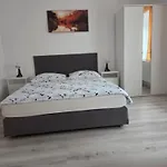 Apartmaji Pri Kokolu Гостевой дом
