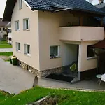 Apartmaji Pri Kokolu 3*