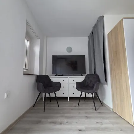 Apartmaji Pri Kokolu 3* Μπλεντ