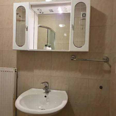 Apartmaji Pri Kokolu
