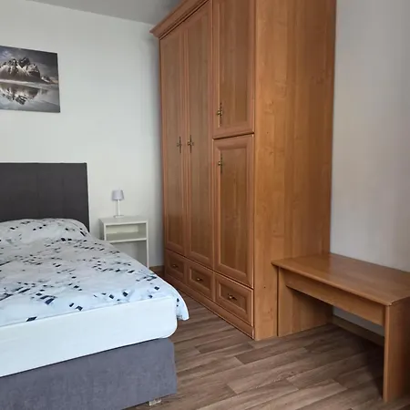 Apartmaji Pri Kokolu Πανσιόν