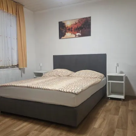 Apartmaji Pri Kokolu 3* Μπλεντ