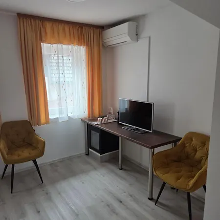 Πανσιόν Apartmaji Pri Kokolu