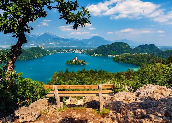 Apartmaji Pri Kokolu Gæstehus Bled