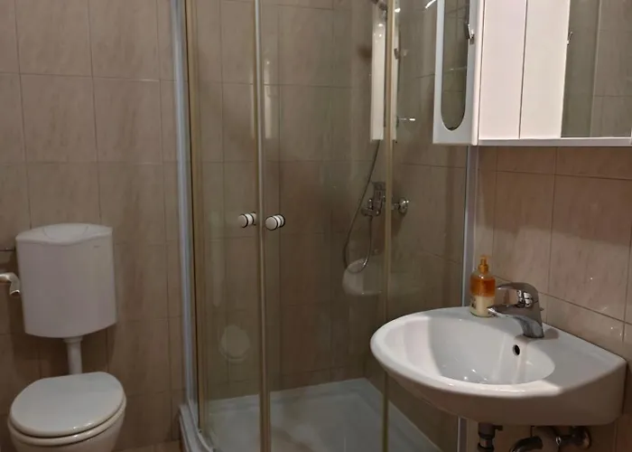 Apartmaji Pri Kokolu Bled